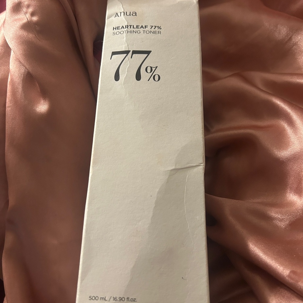 Heartleaf 77% Soothing Toner - White